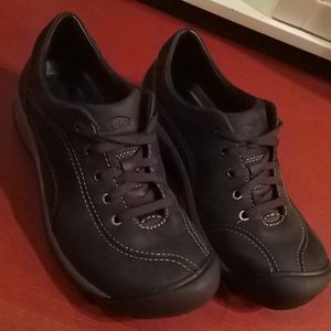 Keen sneakers, never worn outside